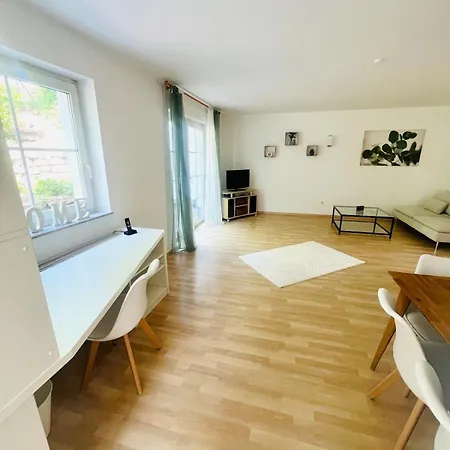 Appartement Moderne & Gemuetliche Mit Terasse In Nieder-olm *