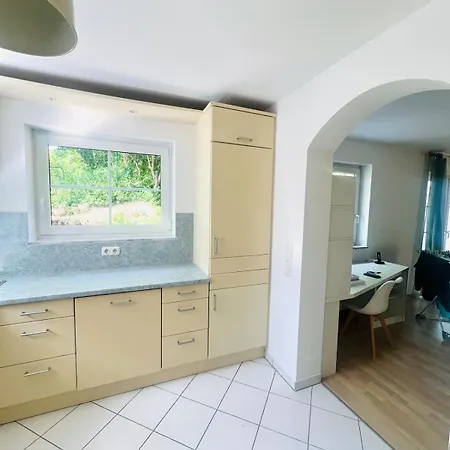 Moderne & Gemuetliche Mit Terasse In Nieder-olm Appartement