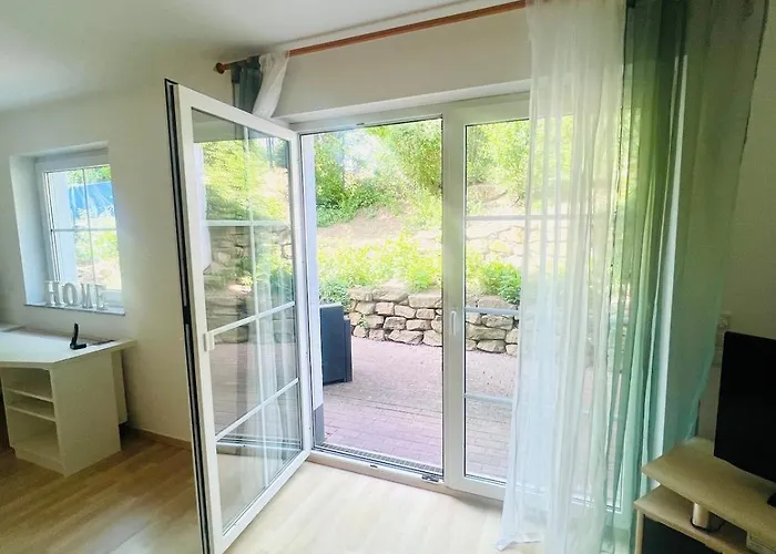 Moderne & Gemuetliche Mit Terasse In Nieder-olm *