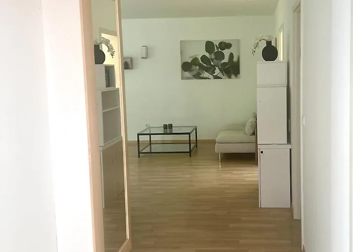 Moderne & Gemuetliche Mit Terasse In Nieder-olm *